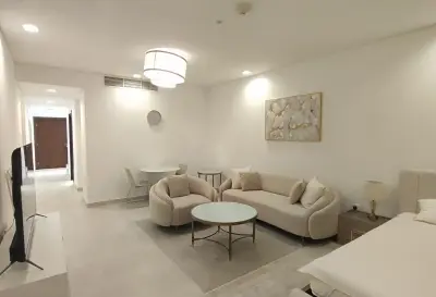 Darvesta | Spacious Studio Apartment – Viva Bahriya, The Pearl