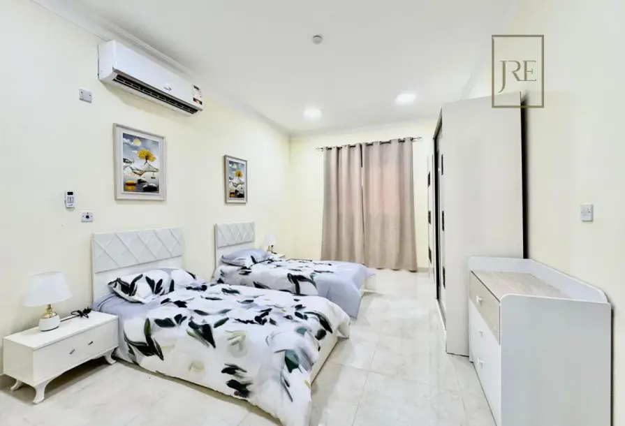 Al Sakama – Freehold Luxury Villa Compound-12
