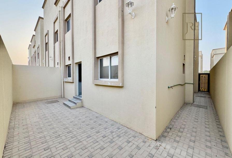 Al Sakama – Freehold Luxury Villa Compound-19