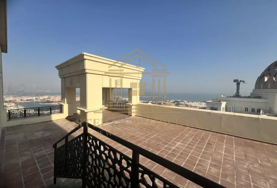 Luxury 2BR Duplex | Big Terrace & Stunning Views-8