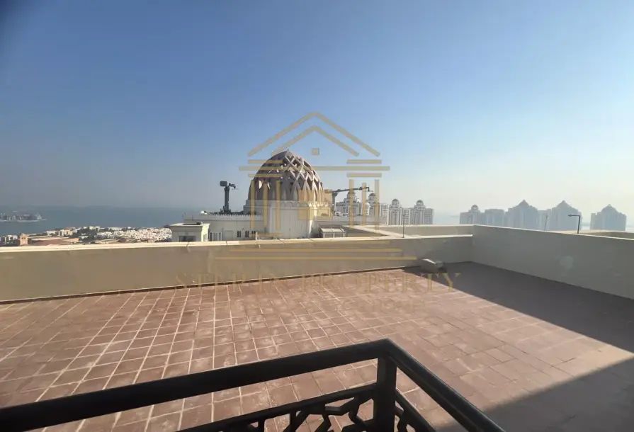 Luxury 2BR Duplex | Big Terrace & Stunning Views-9