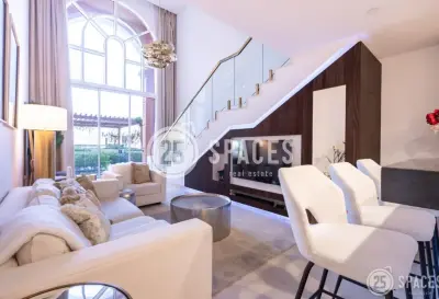 One-Bedroom Loft | Balcony with Garden View