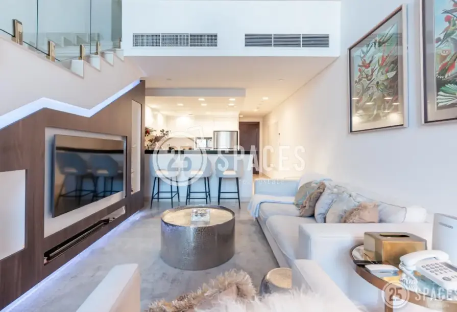 One-Bedroom Loft | Balcony with Garden View-1