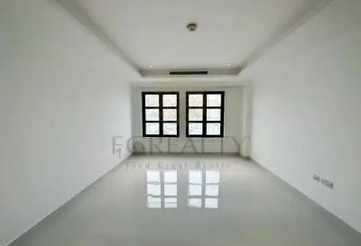 Fully Renovated 4BR Luxury Townhouse | Porto Arabia