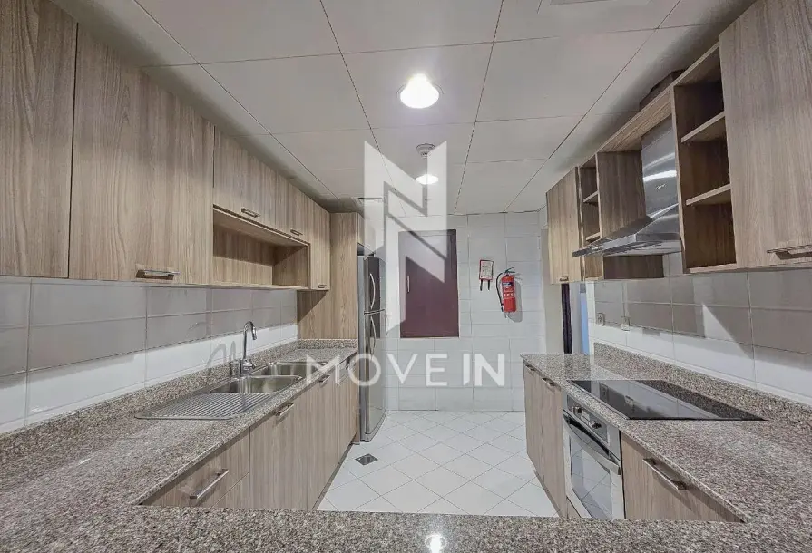 Darvesta | Furnished 2BR Marina View – Porto Arabia-10