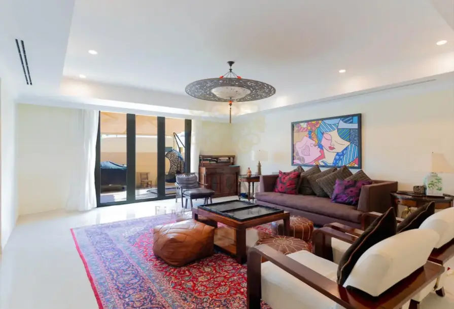 On Sale | Charming 4-Bedroom Townhouse-2