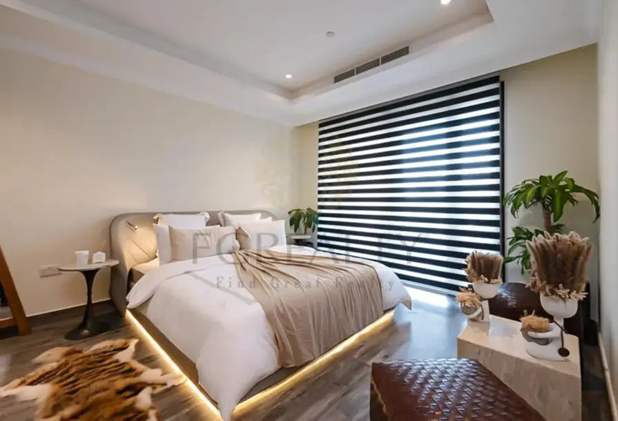 Marina View Townhouse | Stylish 1BR | Porto Arabia-8