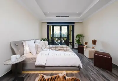 Marina View Townhouse | Stylish 1BR | Porto Arabia