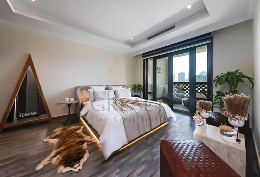 Marina View Townhouse | Stylish 1BR | Porto Arabia-11