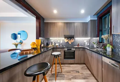 Marina View Townhouse | Stylish 1BR | Porto Arabia