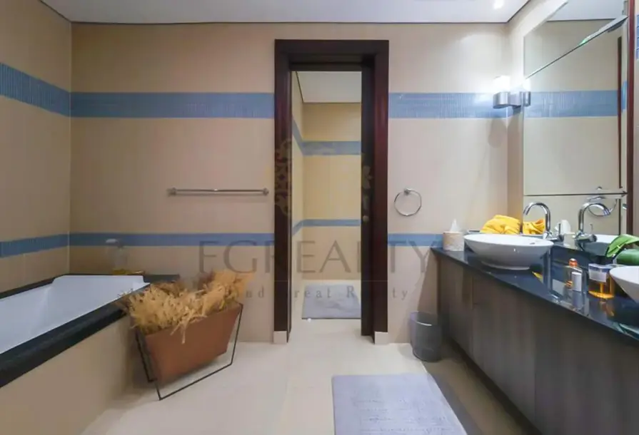 Marina View Townhouse | Stylish 1BR | Porto Arabia-14