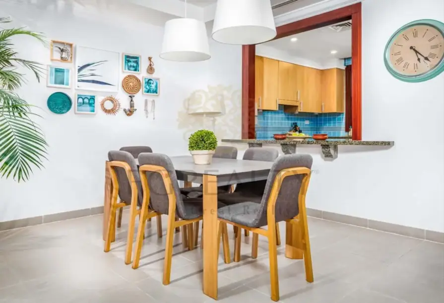 Extravagant 1BR Townhouse | Porto Arabia-6