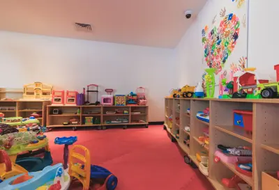 Darvesta | 1BR Luxury Beachfront Suites – West Bay