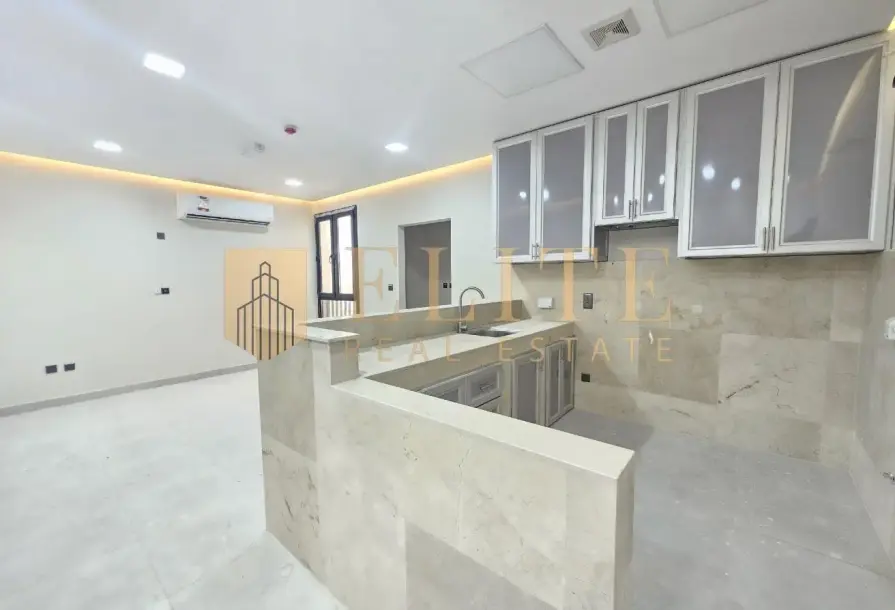Darvesta | Brand New 2BR Apartment – Madinat Khalifa-0