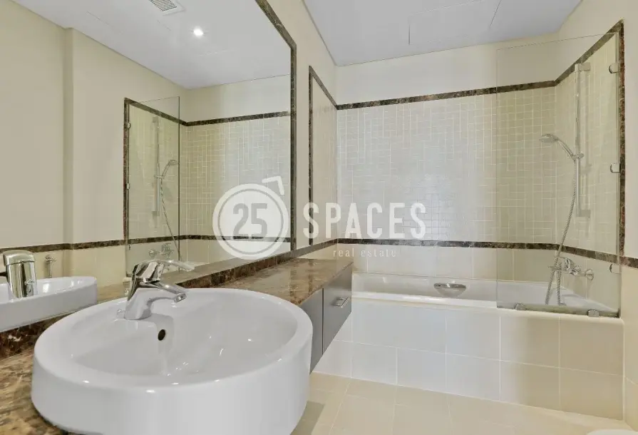Darvesta | Modern 1BR Apartment – Piazza View-9