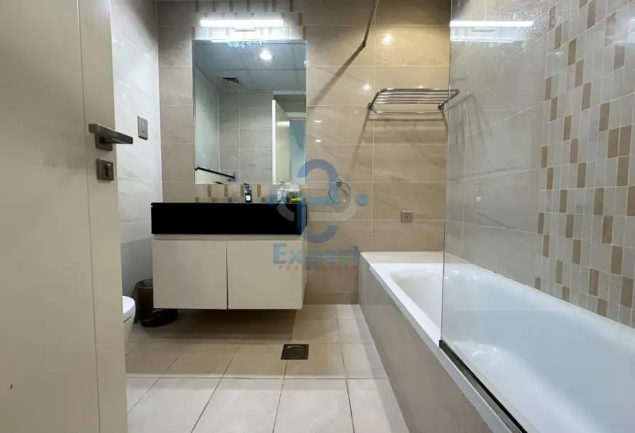1BHK Apartment for Sale – Balcony & Title Deed-5