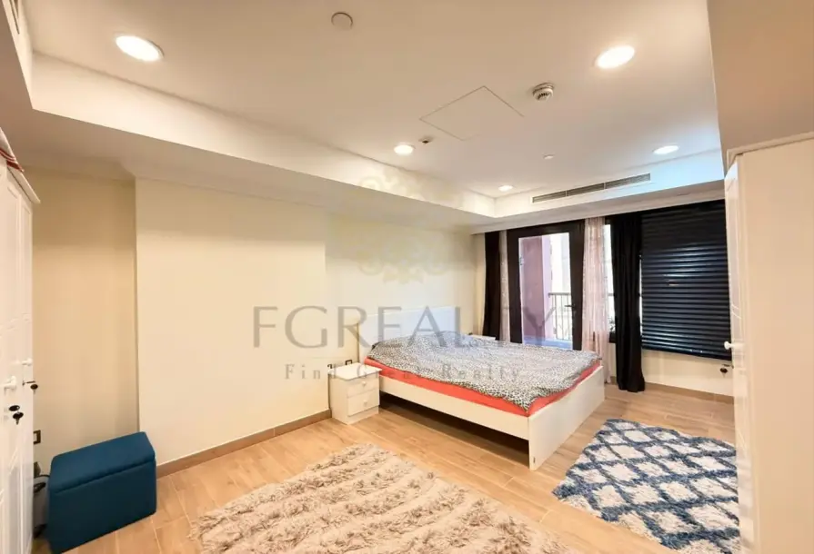 Spacious 1BR with Balcony | Porto Arabia-2