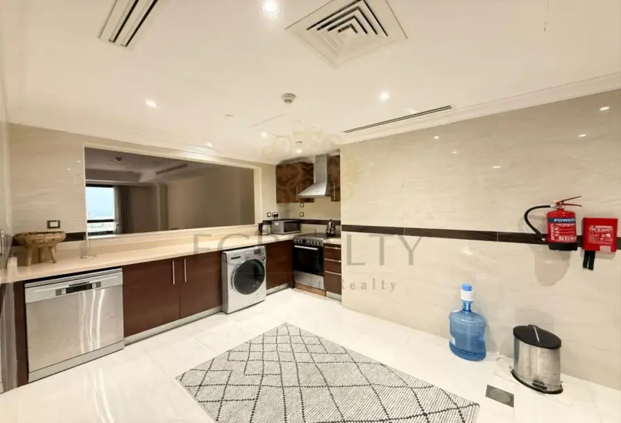 Spacious 1BR with Balcony | Porto Arabia-4