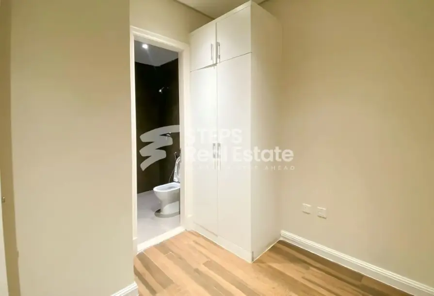 2BR Luxury Apartment | Floresta Gardens-9