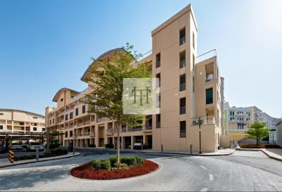 Hilton Serviced 2BR Townhouse | Bills Included | No Commission