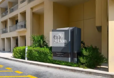 Hilton Serviced 2BR Townhouse | Bills Included | No Commission