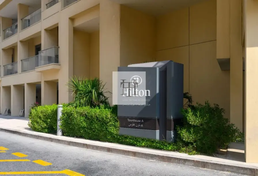 Hilton Serviced 2BR Townhouse | Bills Included | No Commission-2