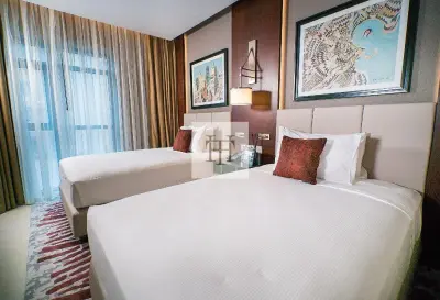 Hilton Serviced 2BR Townhouse | Bills Included | No Commission