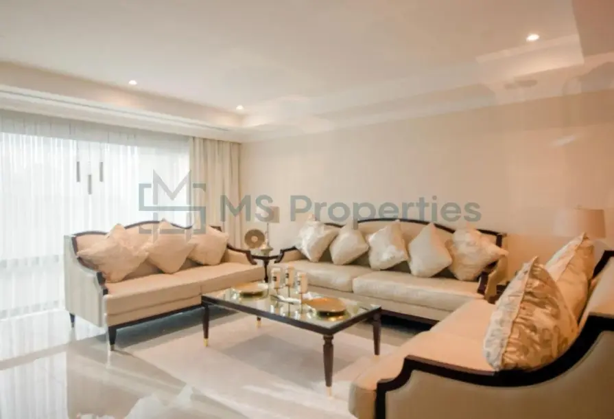 Elegant 2BR Townhouse with Spacious Balcony | Porto Arabia-1