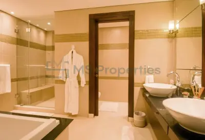 Elegant 2BR Townhouse with Spacious Balcony | Porto Arabia