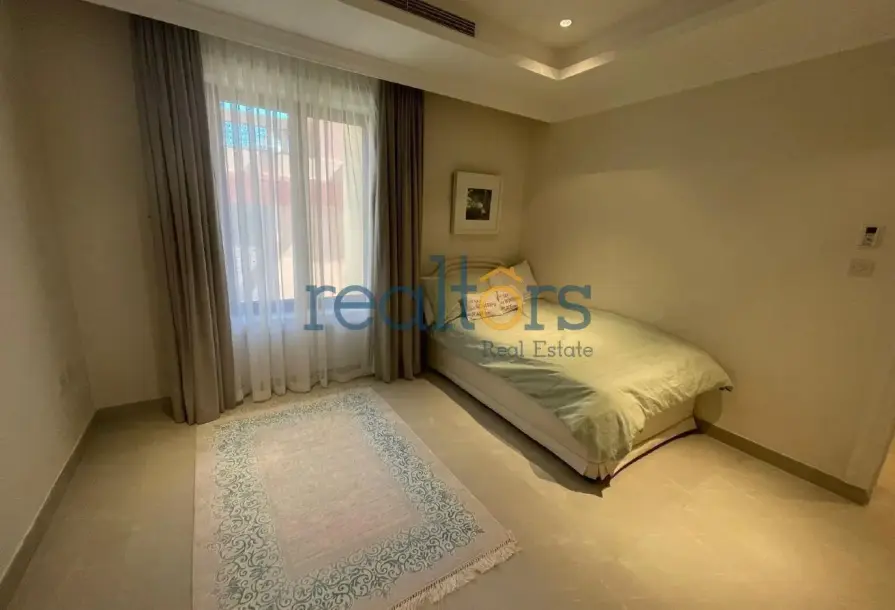 Pearl Vista | Luxury 2BR Waterfront Townhouse-7