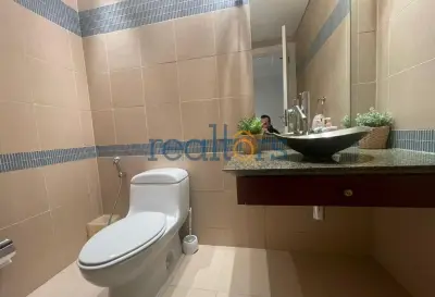 Pearl Vista | Luxury 2BR Waterfront Townhouse