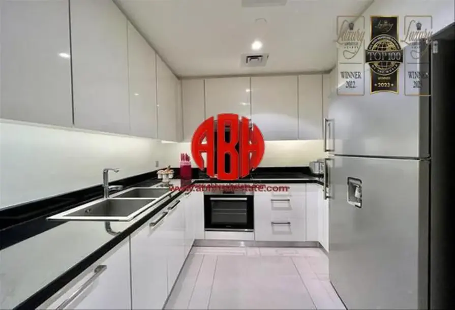 Luxury 2BR Townhouse | Bills Included | No Agency Fee-3