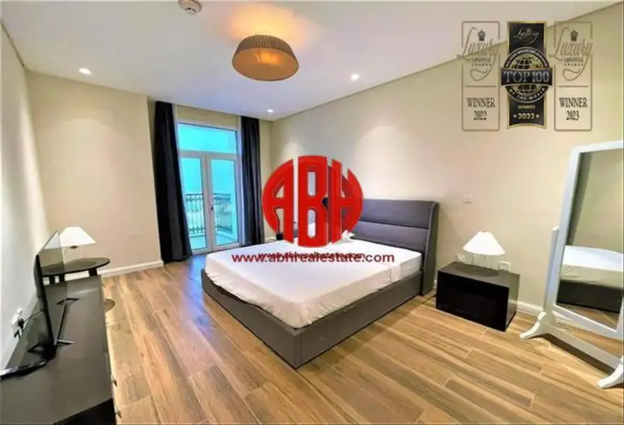 Signature | 3BR + Maid Penthouse with Bills Included-5