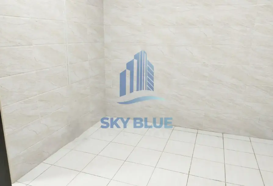 Cozy Penthouse | Bills Included | Abu Hamour-3