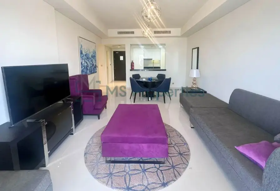 Darvesta | Cozy 2BR Sea-View Apartment-1