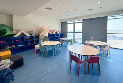 Darvesta | Cozy 2BR Sea-View Apartment