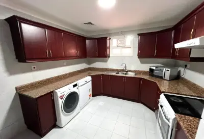 Spacious 2BR Fully Furnished | Al Nasr | No Commission – Darvesta-13
