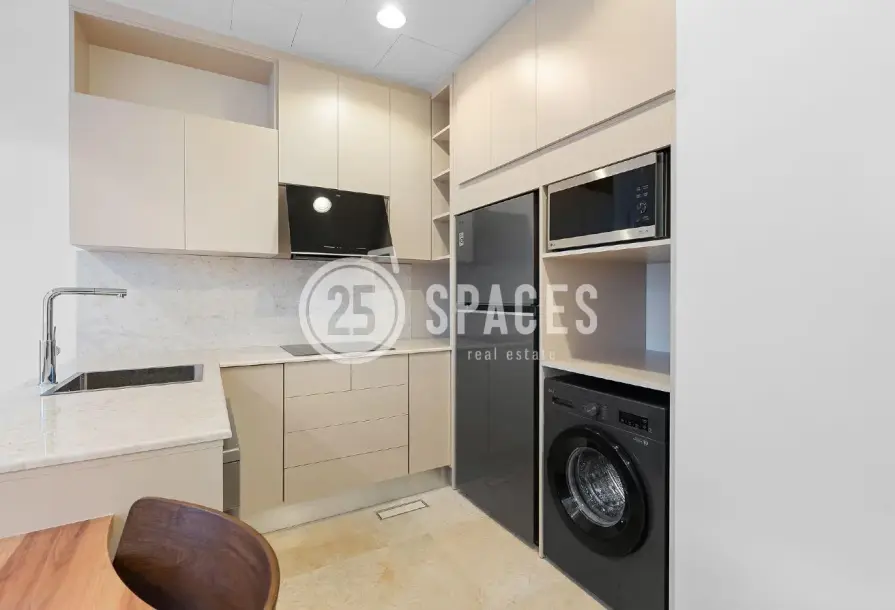Renovated 1BR Marina View Apartment | Darvesta-15