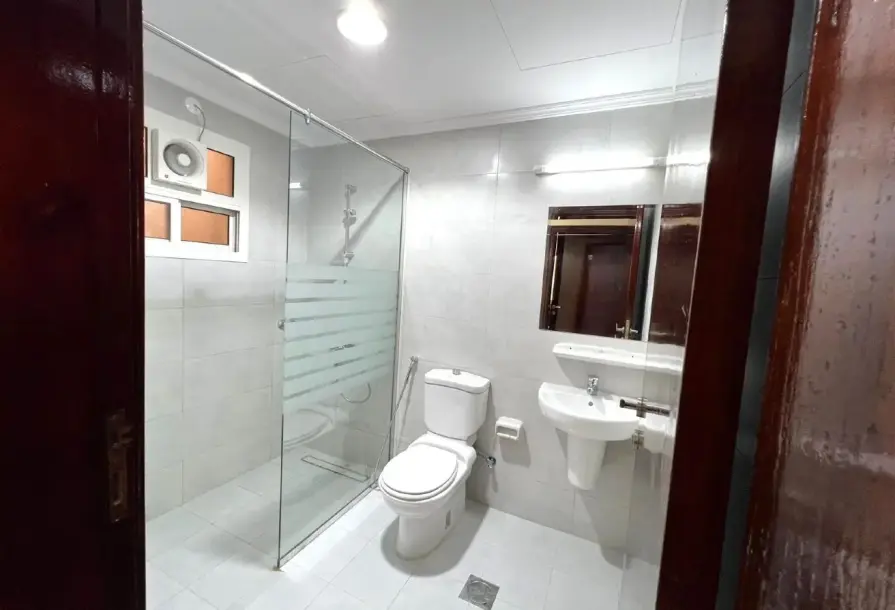 Spacious 2BR Fully Furnished | Al Nasr | No Commission – Darvesta-15