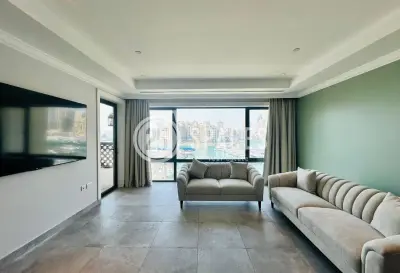 Darvesta | Renovated 1BR Marina-View Townhome