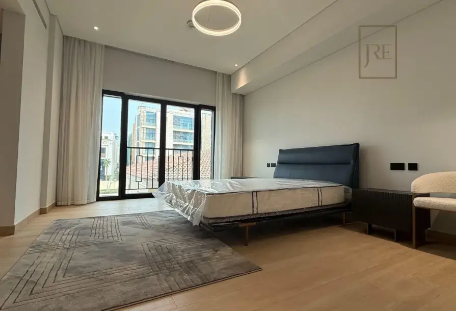 Darvesta Giardino Pearl | 2BR + Maid Fully Furnished-3