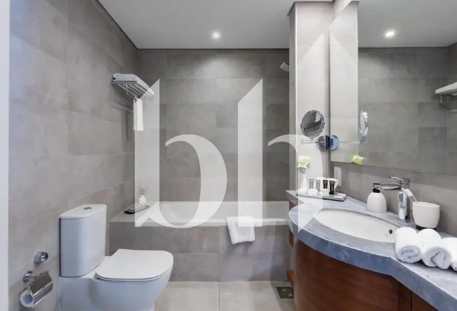 Hotel-Style 2BR Fully Furnished | West Bay – Darvesta-5