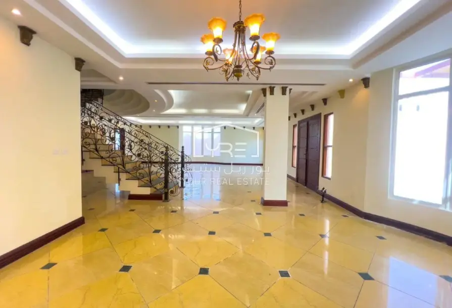 Grand 5BR Family Villa with Private Garden | West Bay – Darvesta-5