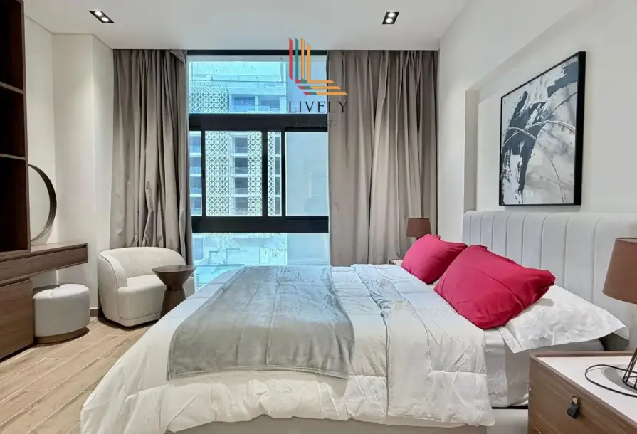 Modern 1-Bedroom with Balcony | Darvesta Residence-6