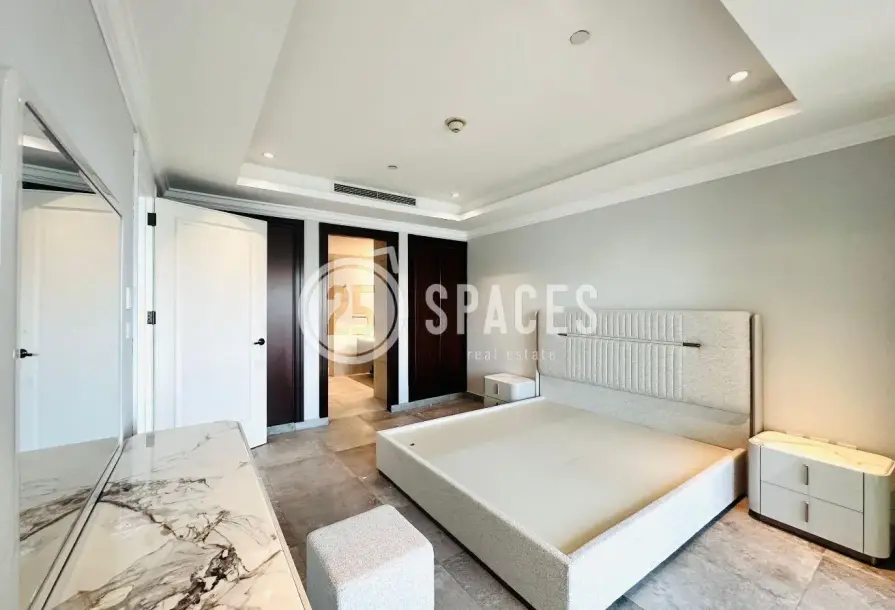 Darvesta | Renovated 1BR Marina-View Townhome-7