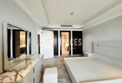 Darvesta | Renovated 1BR Marina-View Townhome