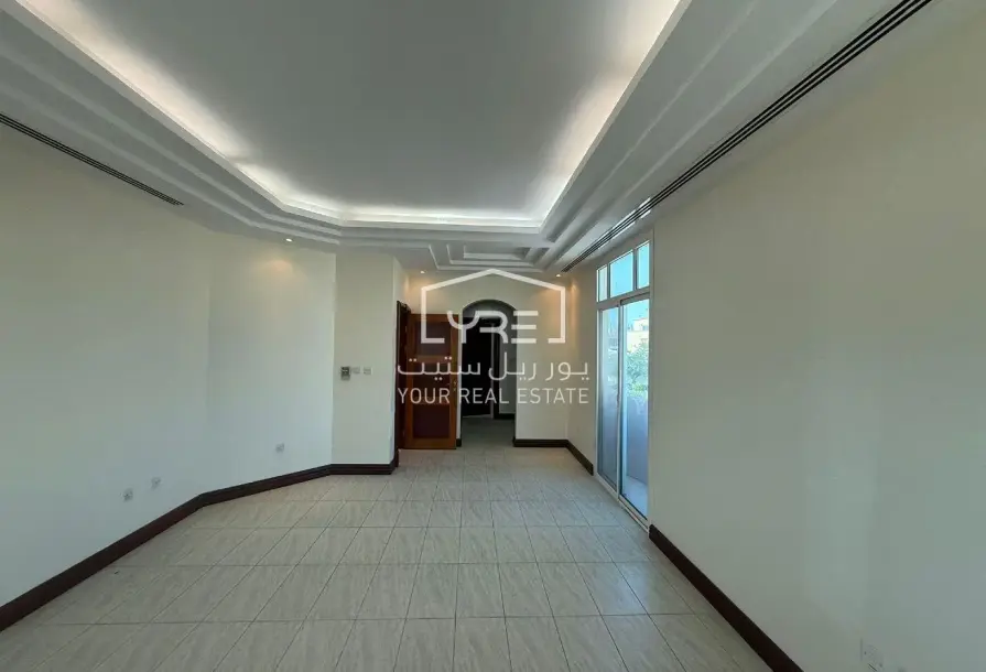 Grand 5BR Family Villa with Private Garden | West Bay – Darvesta-9